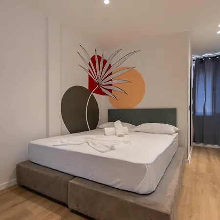 Hotel Dada Art Gallery - 4*