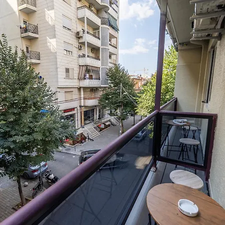 Dada Art Gallery - Hotel 4*